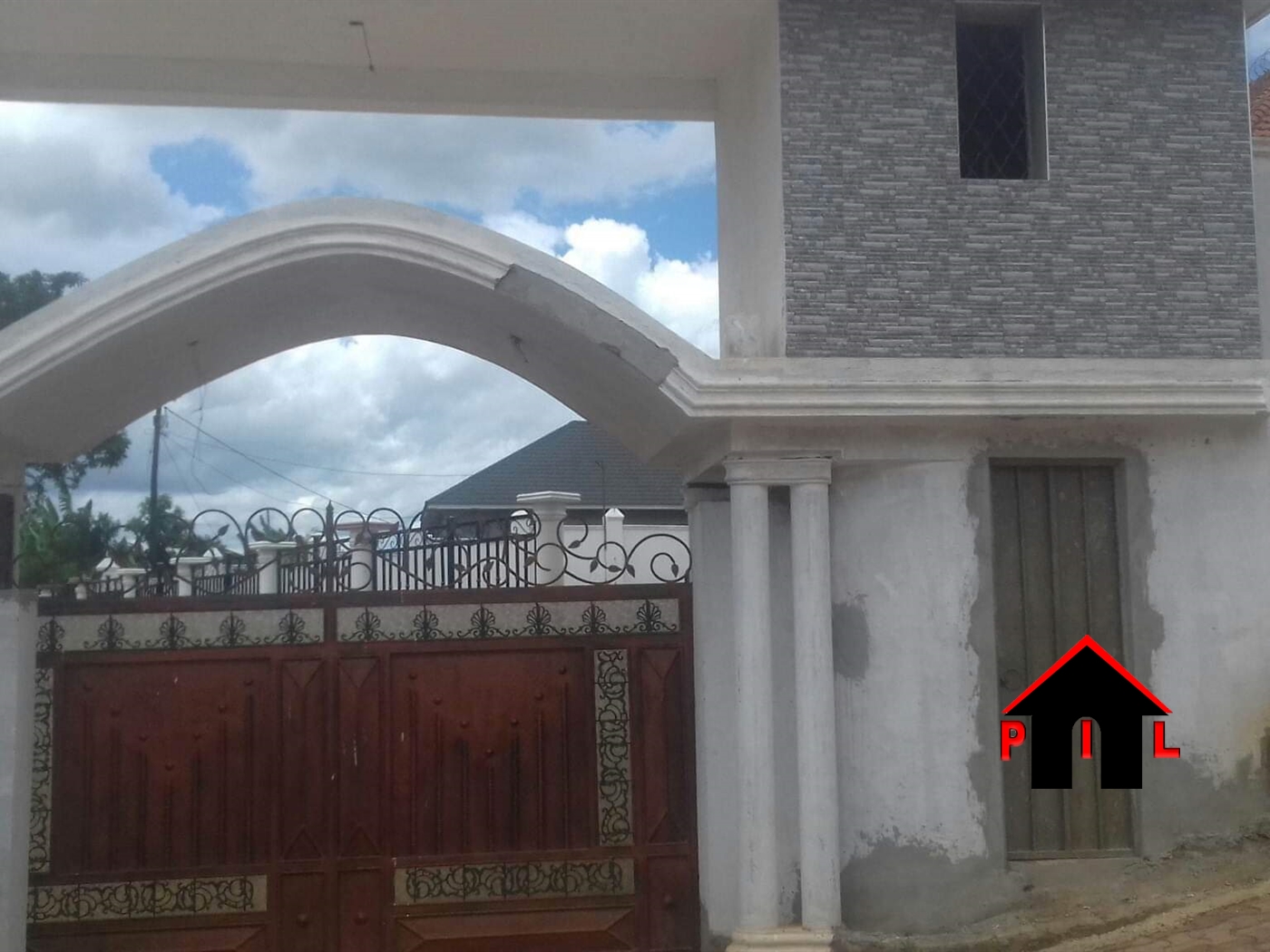 Storeyed house for sale in Nabuuti Mukono