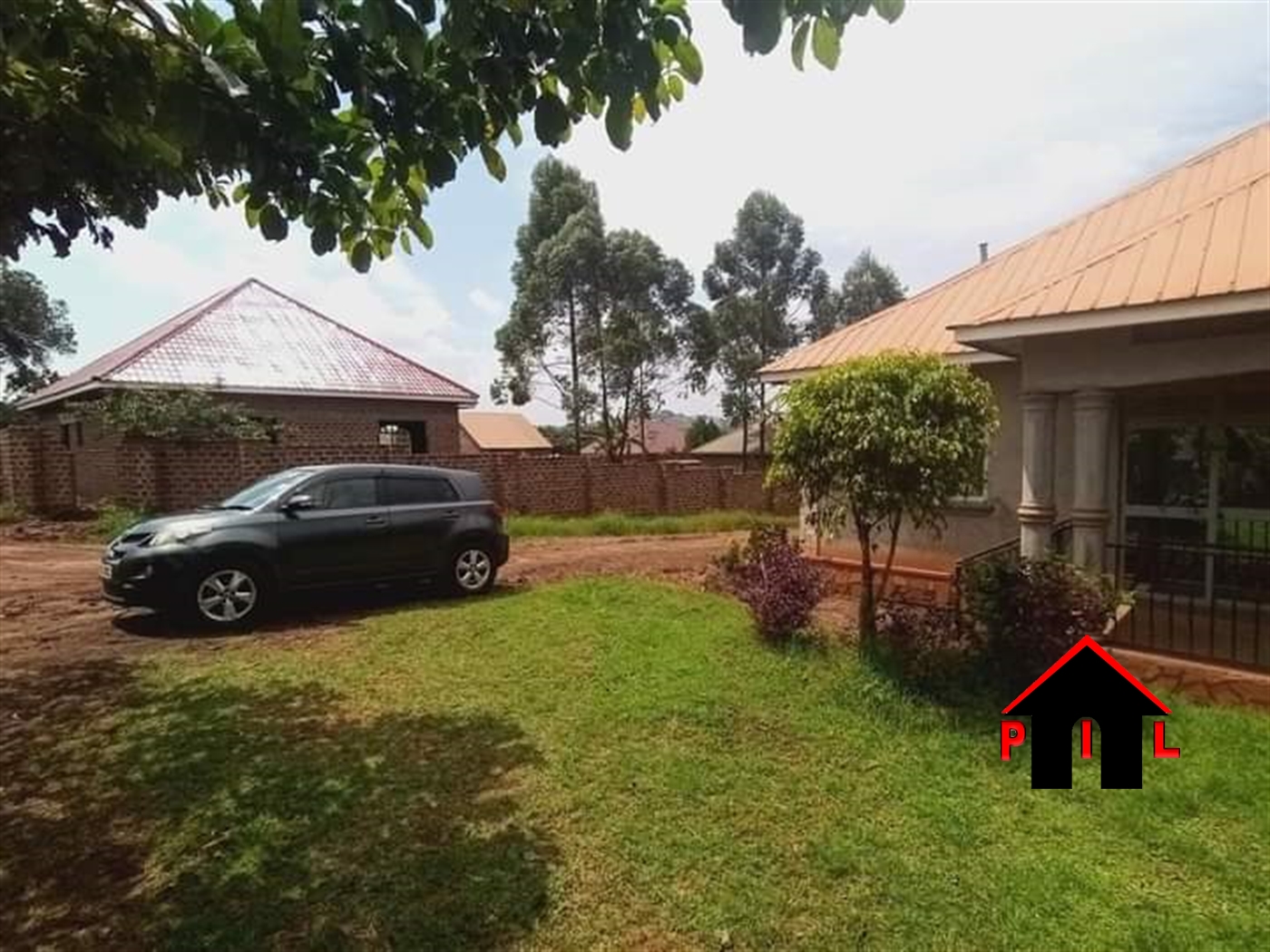 Bungalow for sale in Sentema Wakiso