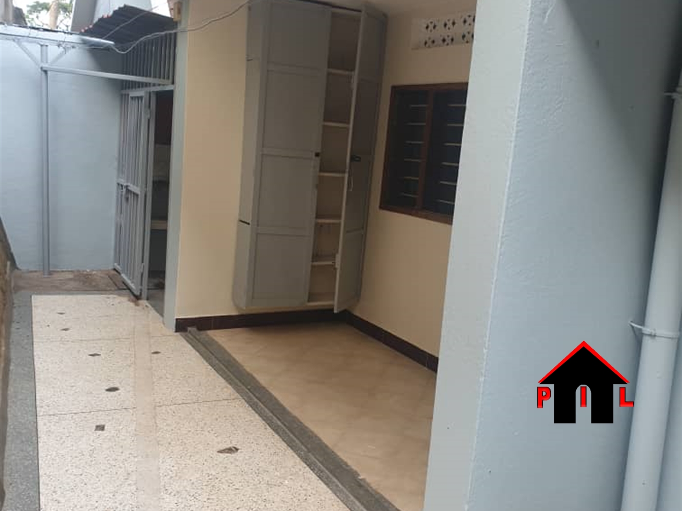 Bungalow for rent in Kitante Kampala