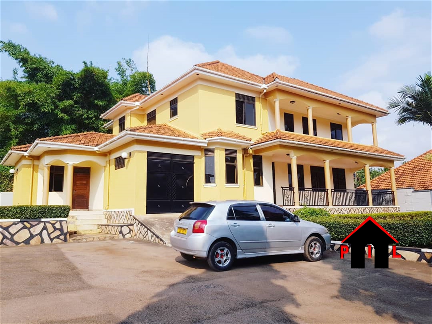 Storeyed house for rent in Bbunga Kampala