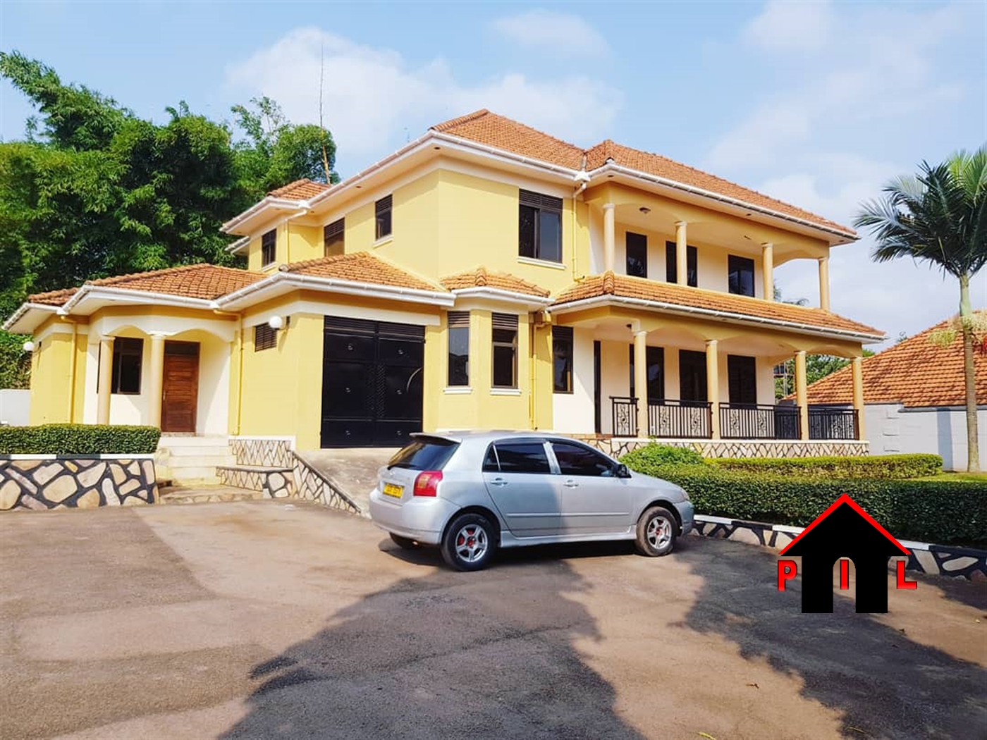 Storeyed house for rent in Bbunga Kampala