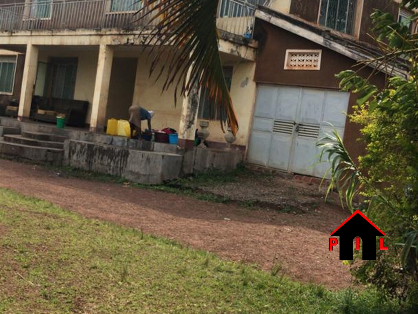 Storeyed house for sale in Makerere Kampala