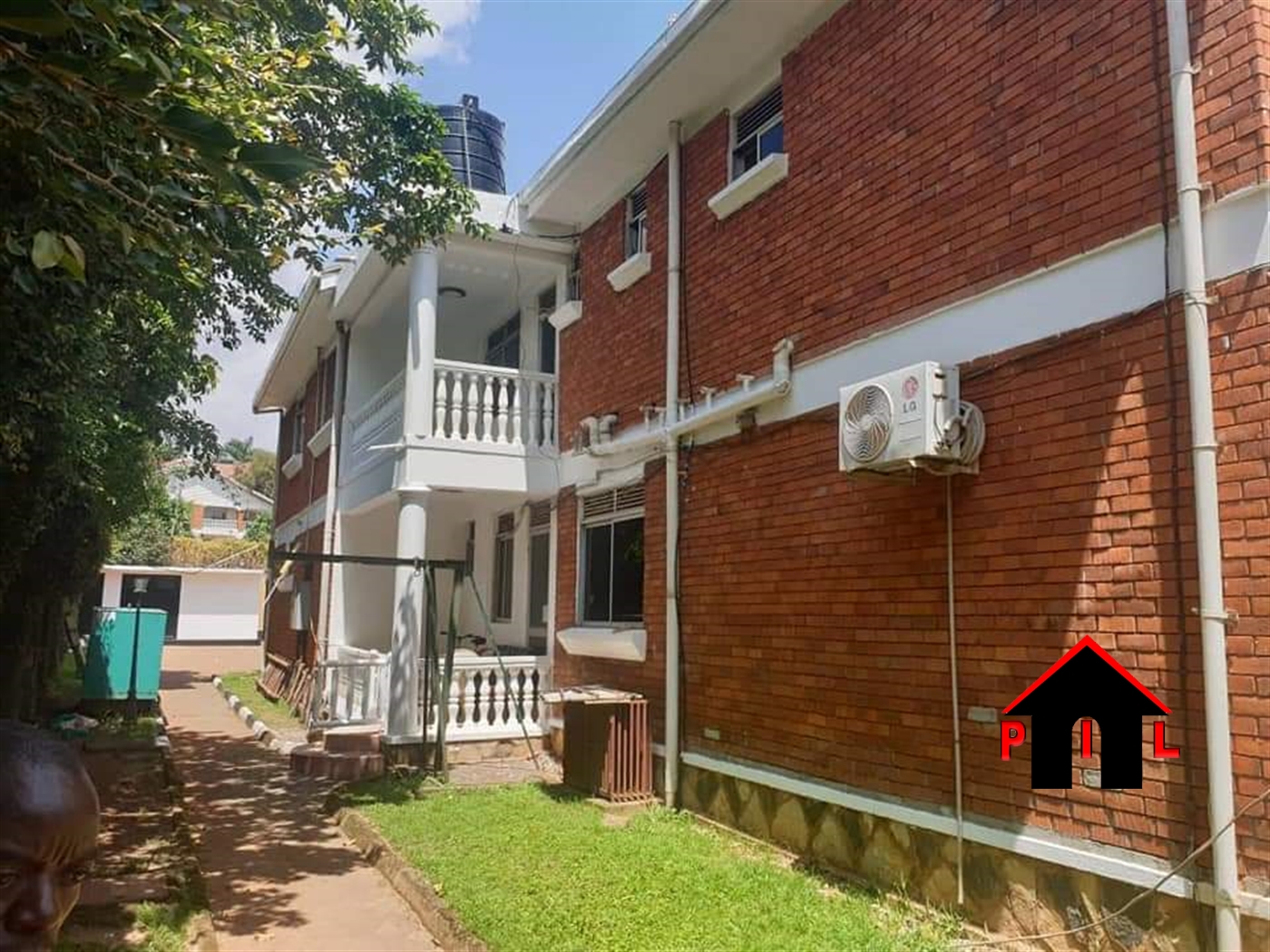 Mansion for sale in Bugoloobi Kampala