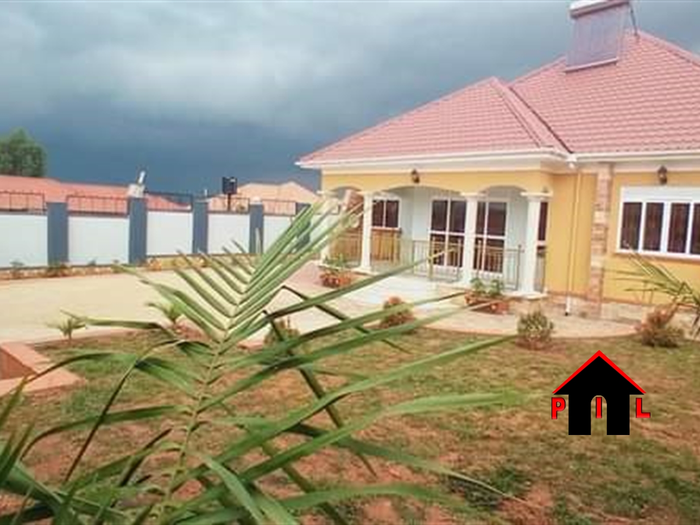 Bungalow for sale in Nakweelo Wakiso