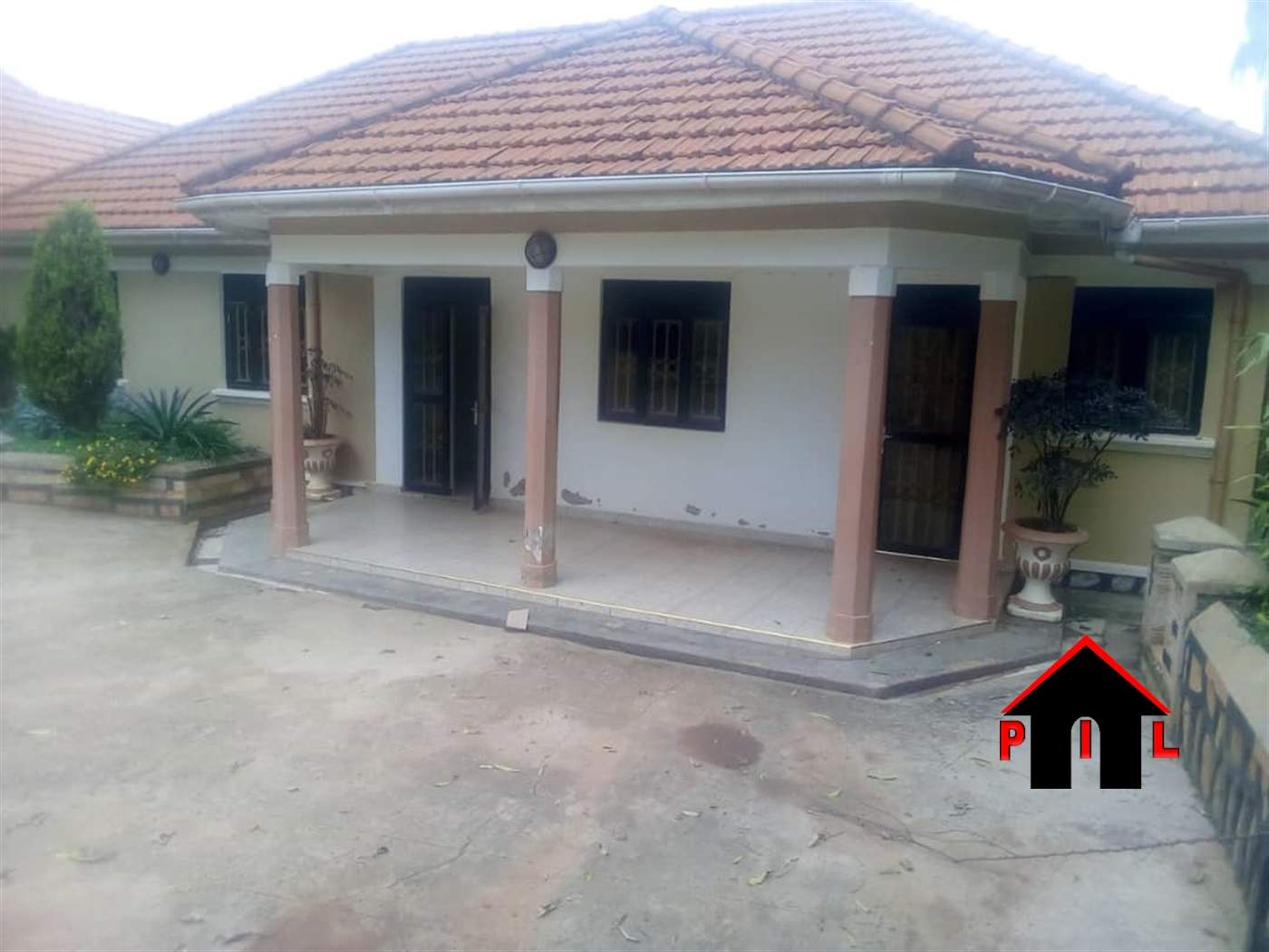 Bungalow for sale in Bweyogerere Wakiso