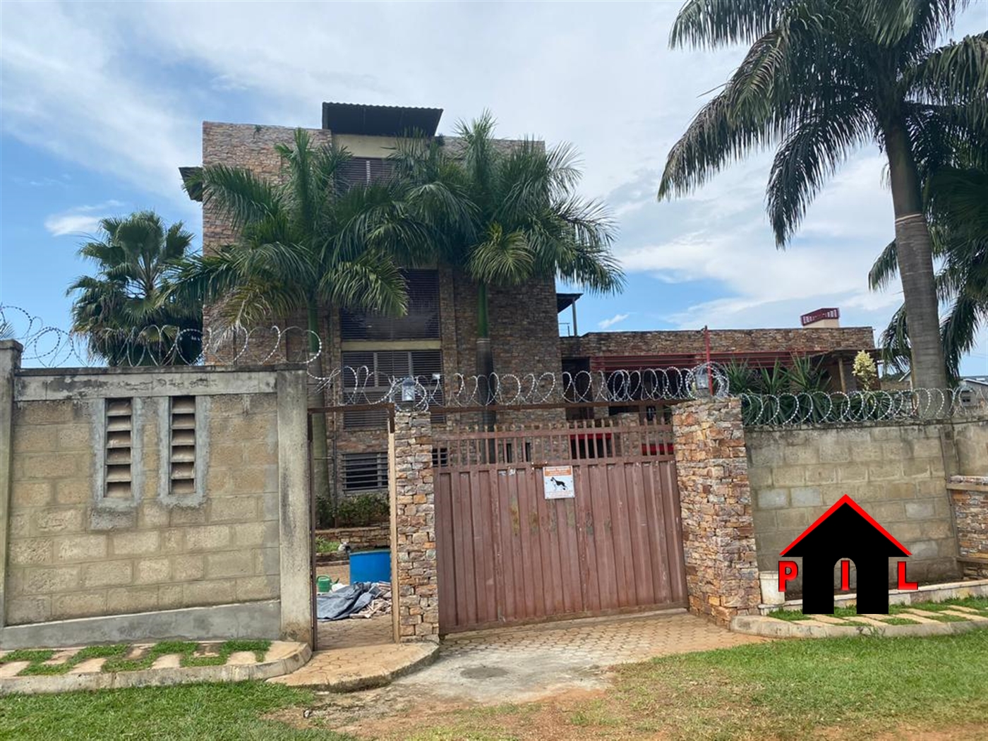 Mansion for sale in Garuga Wakiso