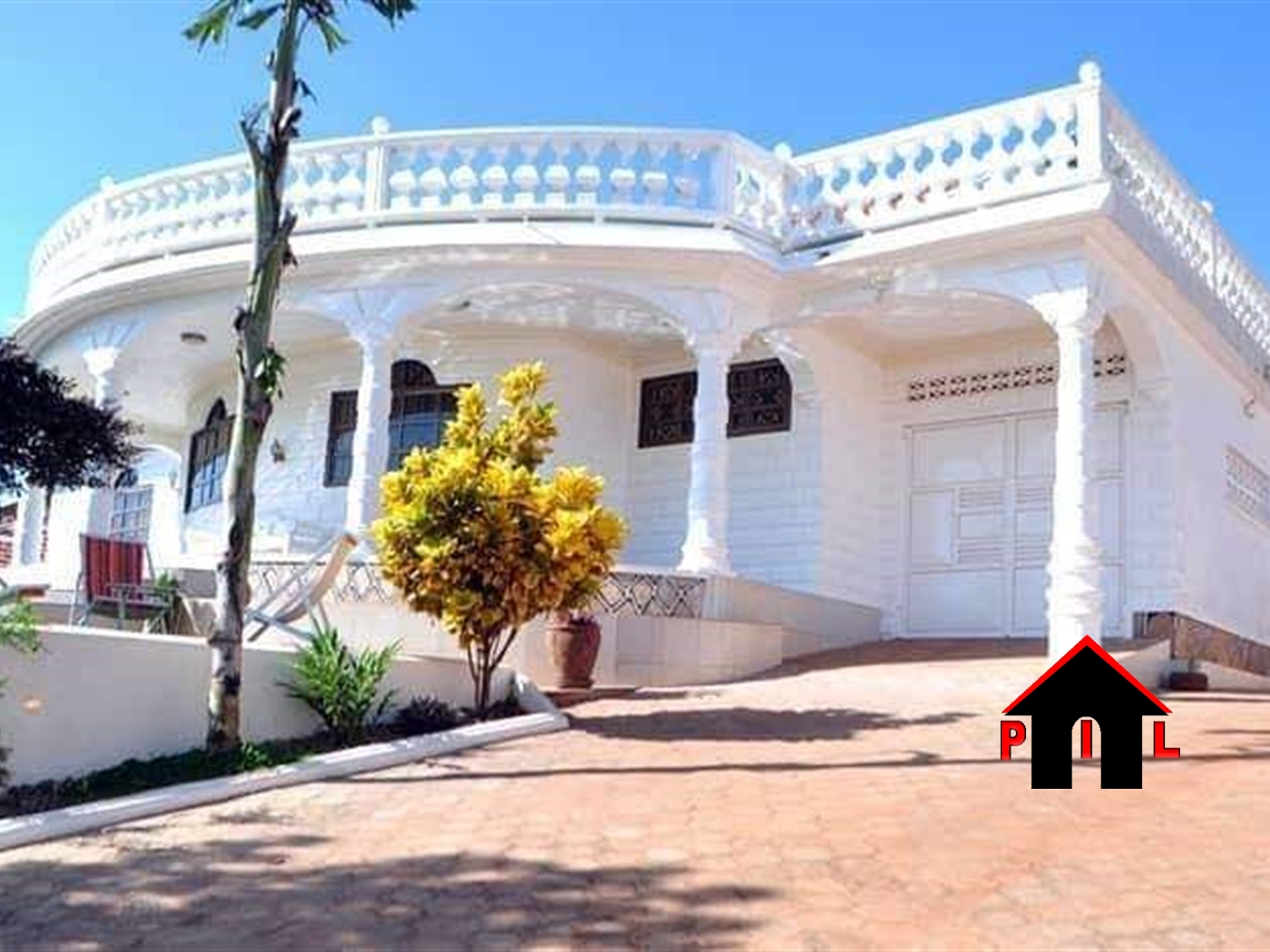 Mansion for sale in Makindye Kampala