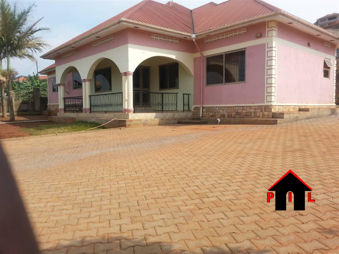 Bungalow for sale in Bwebajja Wakiso