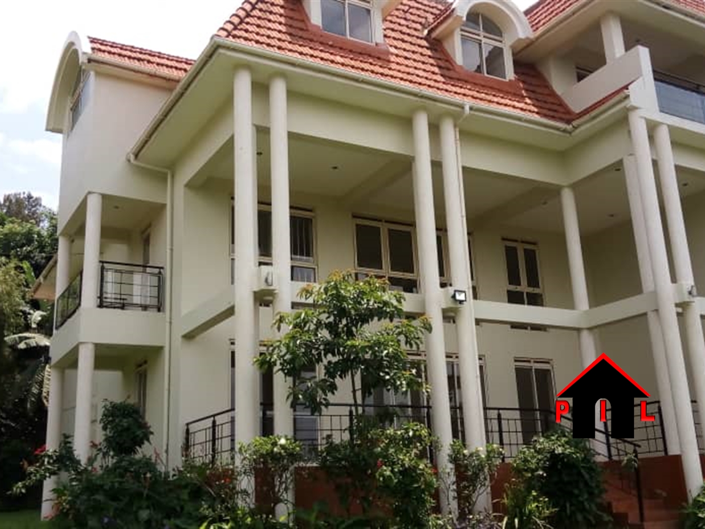 Storeyed house for rent in Naguru Kampala