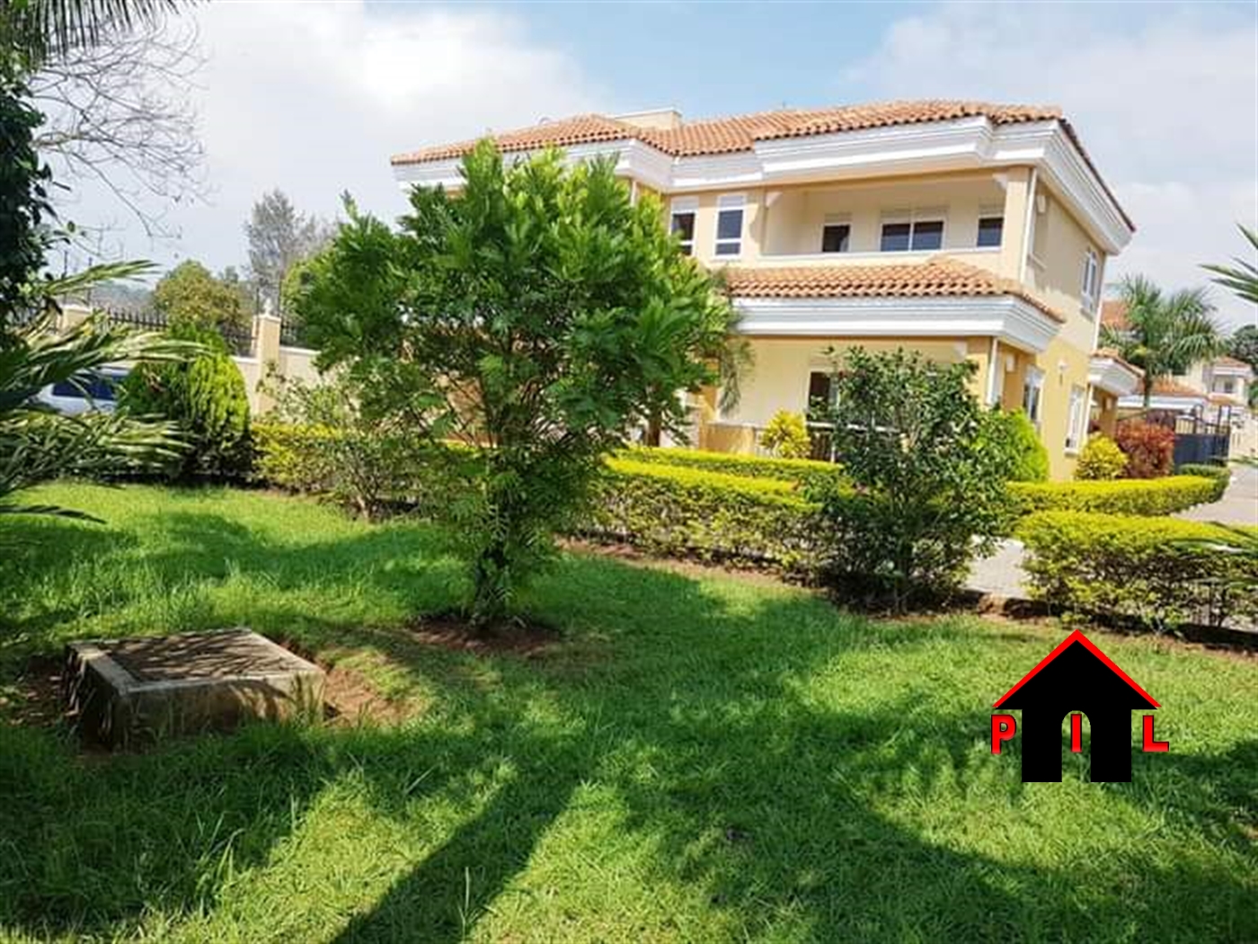 Mansion for sale in Munyonyo Kampala