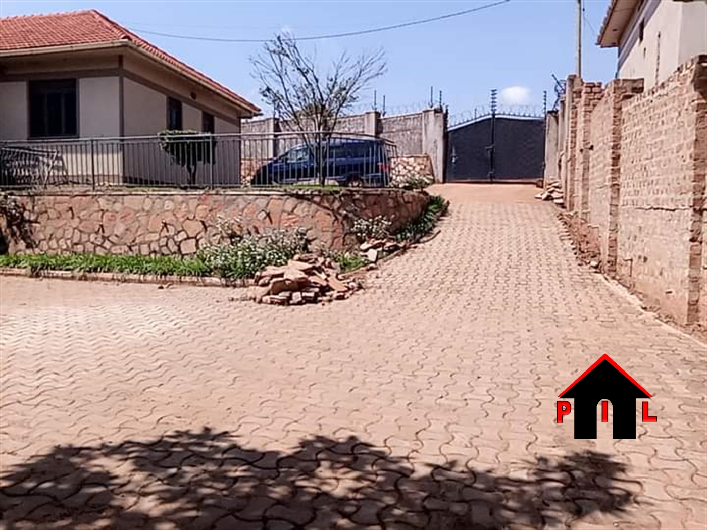 Storeyed house for sale in Naalya Wakiso