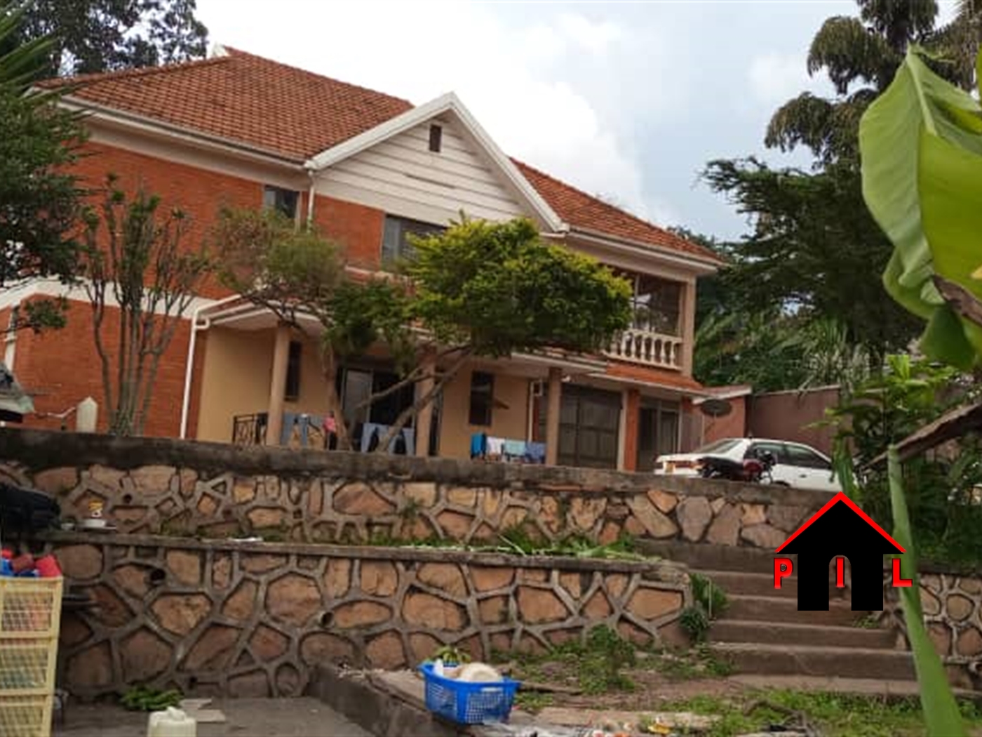 Bungalow for sale in Mengo Kampala