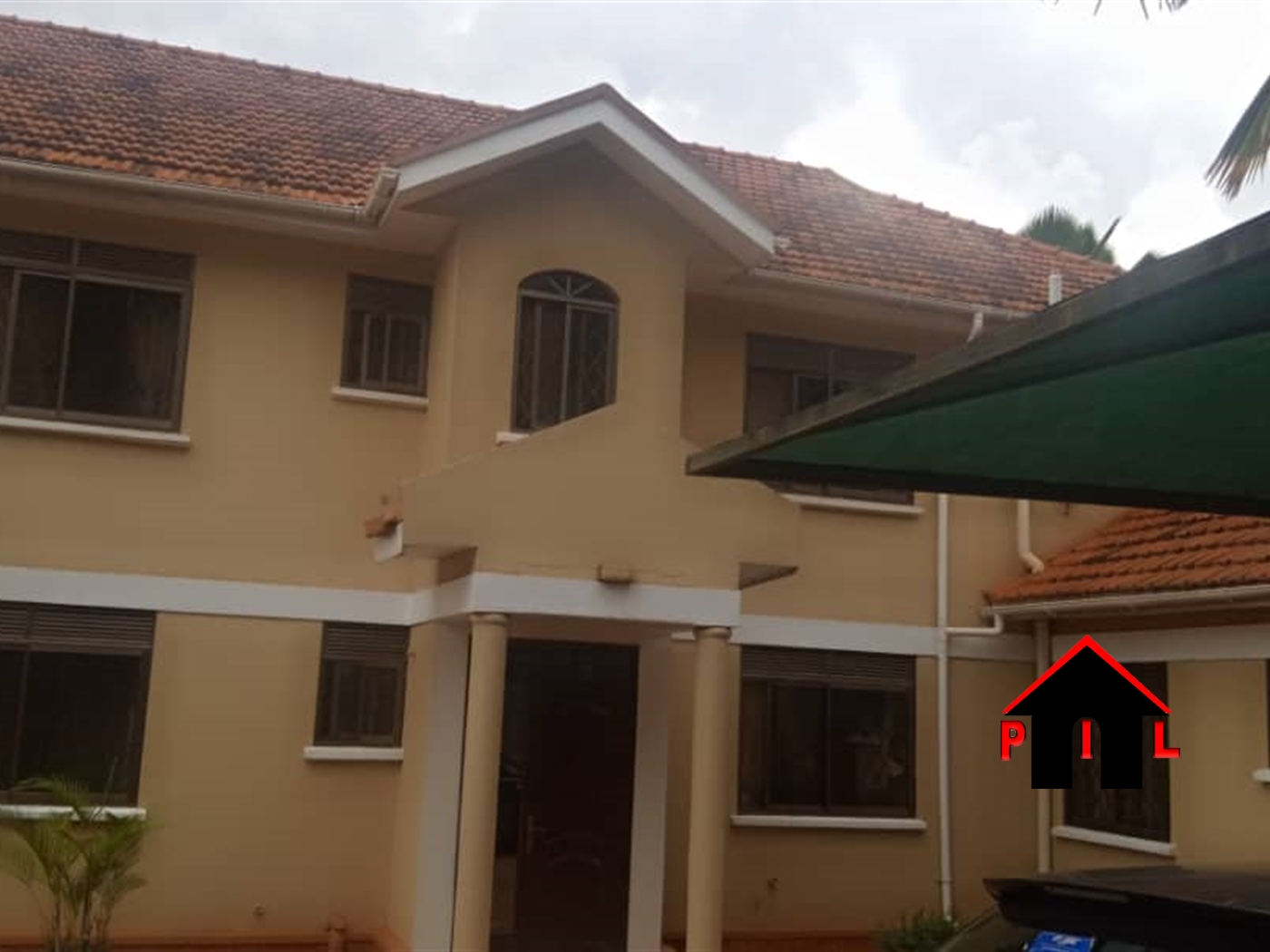 Storeyed house for sale in Ntinda Kampala