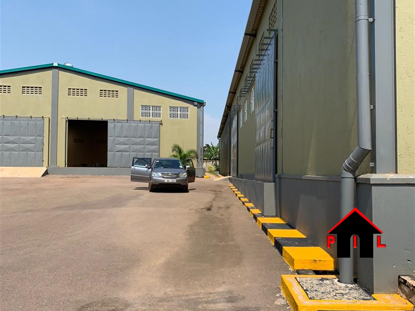 Warehouse for rent in Kijabijo Wakiso