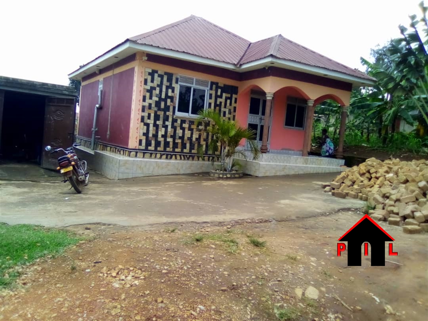 Bungalow for sale in Lweza Mukono