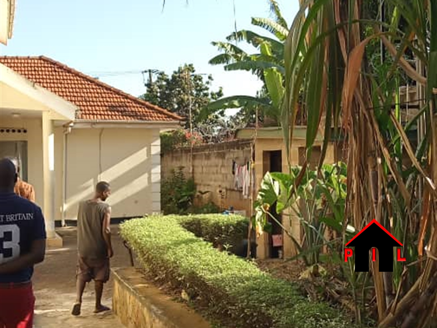 Storeyed house for sale in Munyonyo Kampala