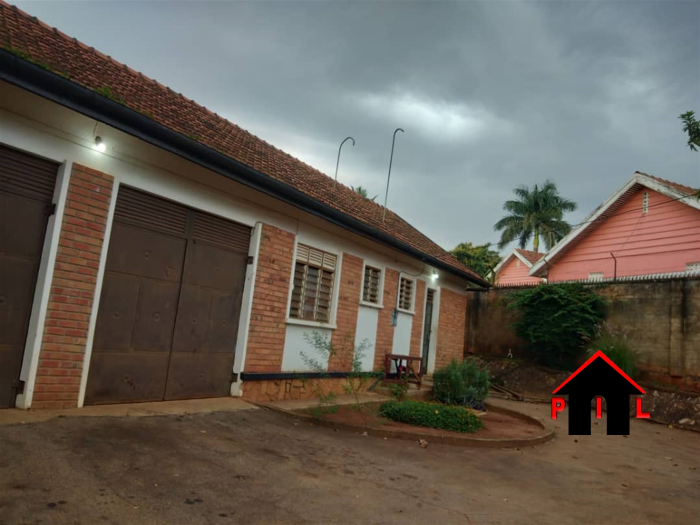 Bungalow for sale in Muyenga Kampala