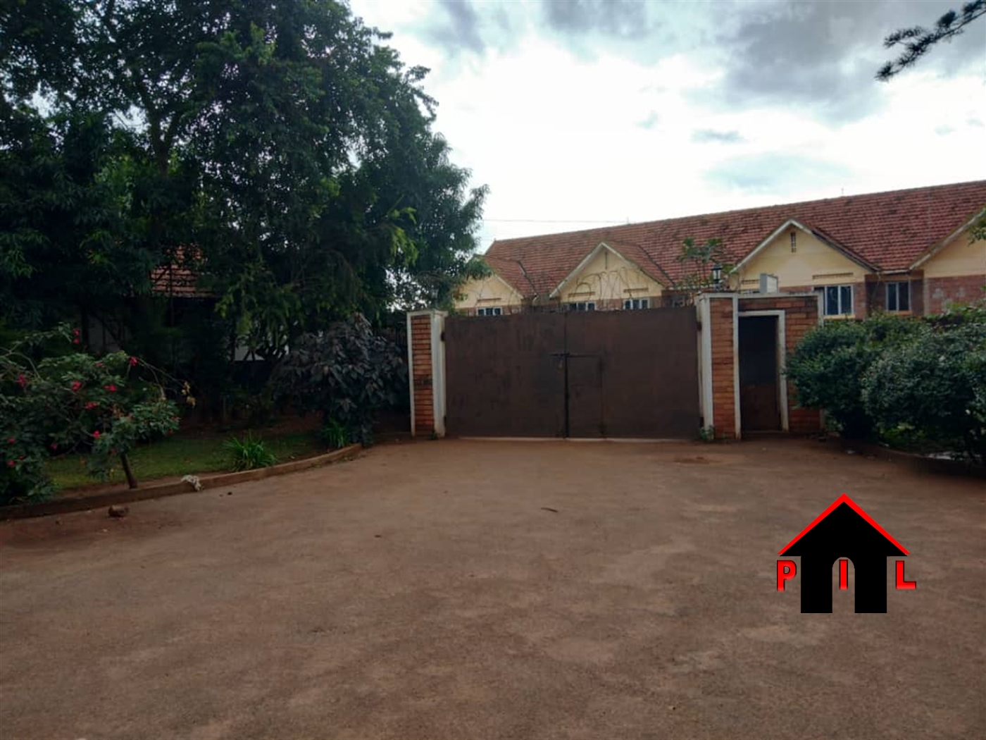 Bungalow for sale in Muyenga Kampala