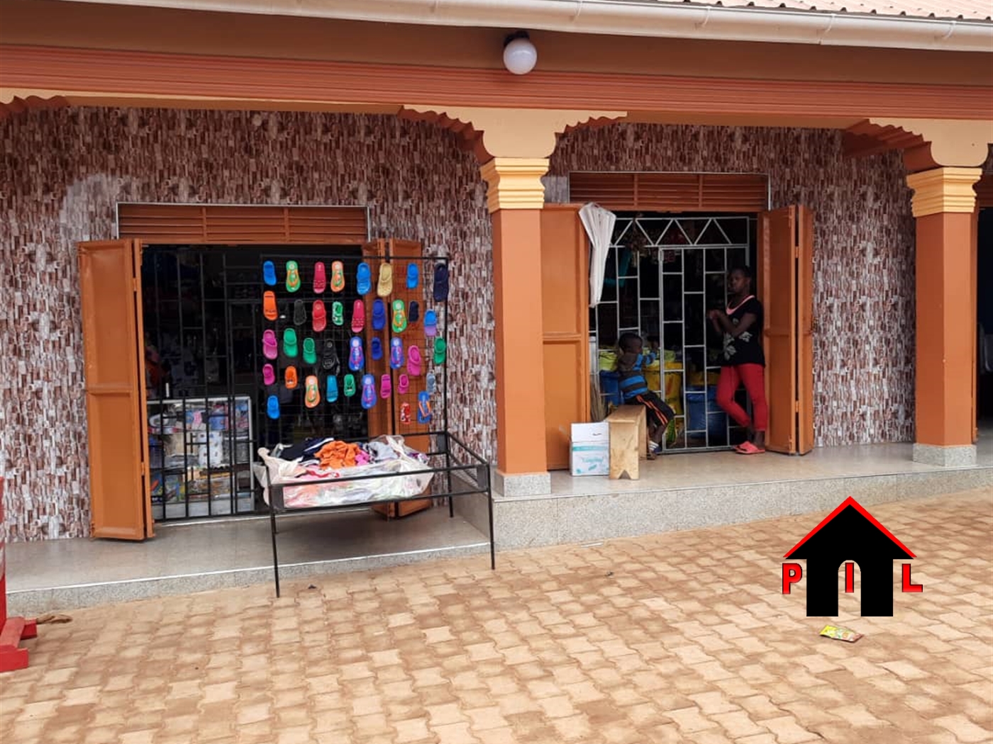 Shop for sale in Nabwelu Wakiso