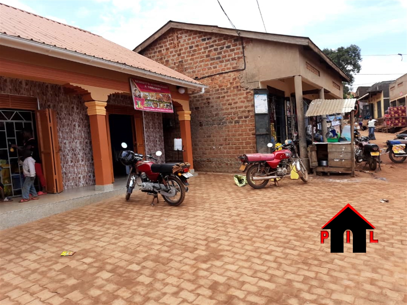 Shop for sale in Nabwelu Wakiso