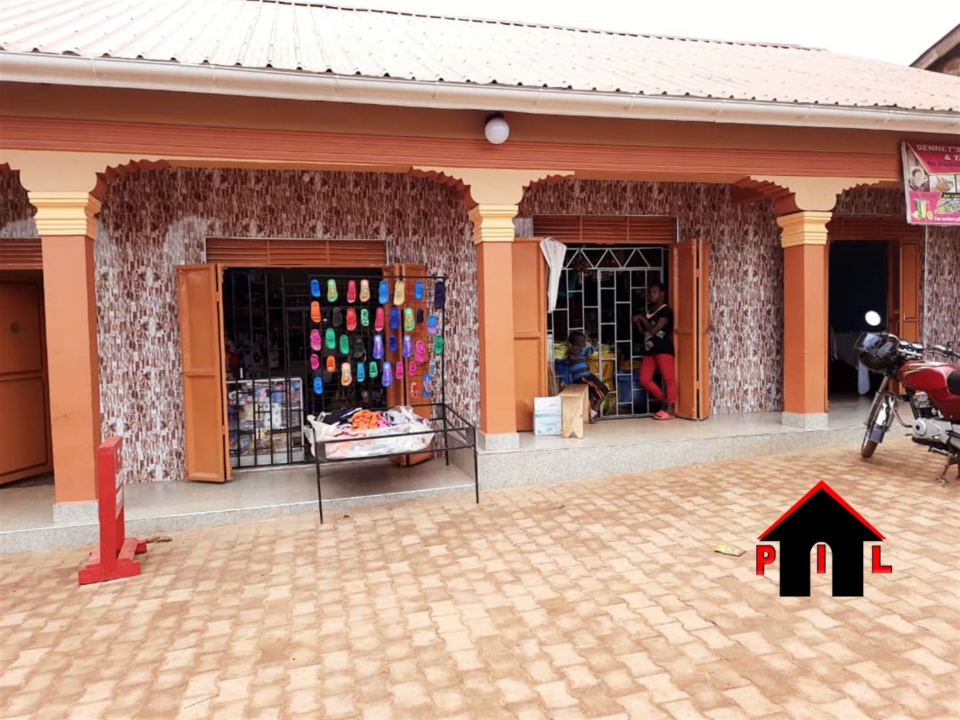 Shop for sale in Nabwelu Wakiso