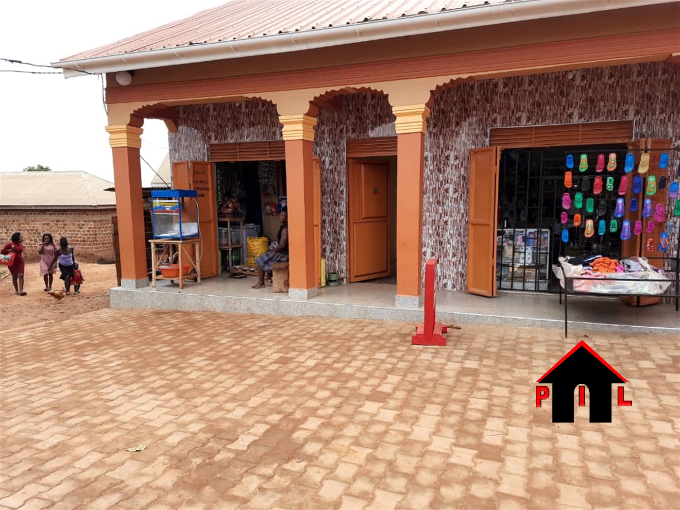 Shop for sale in Nabwelu Wakiso