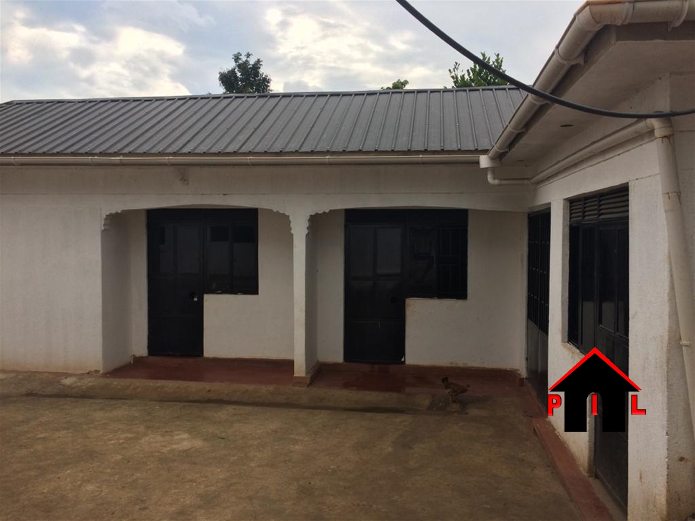 Bungalow for sale in Baaka Wakiso