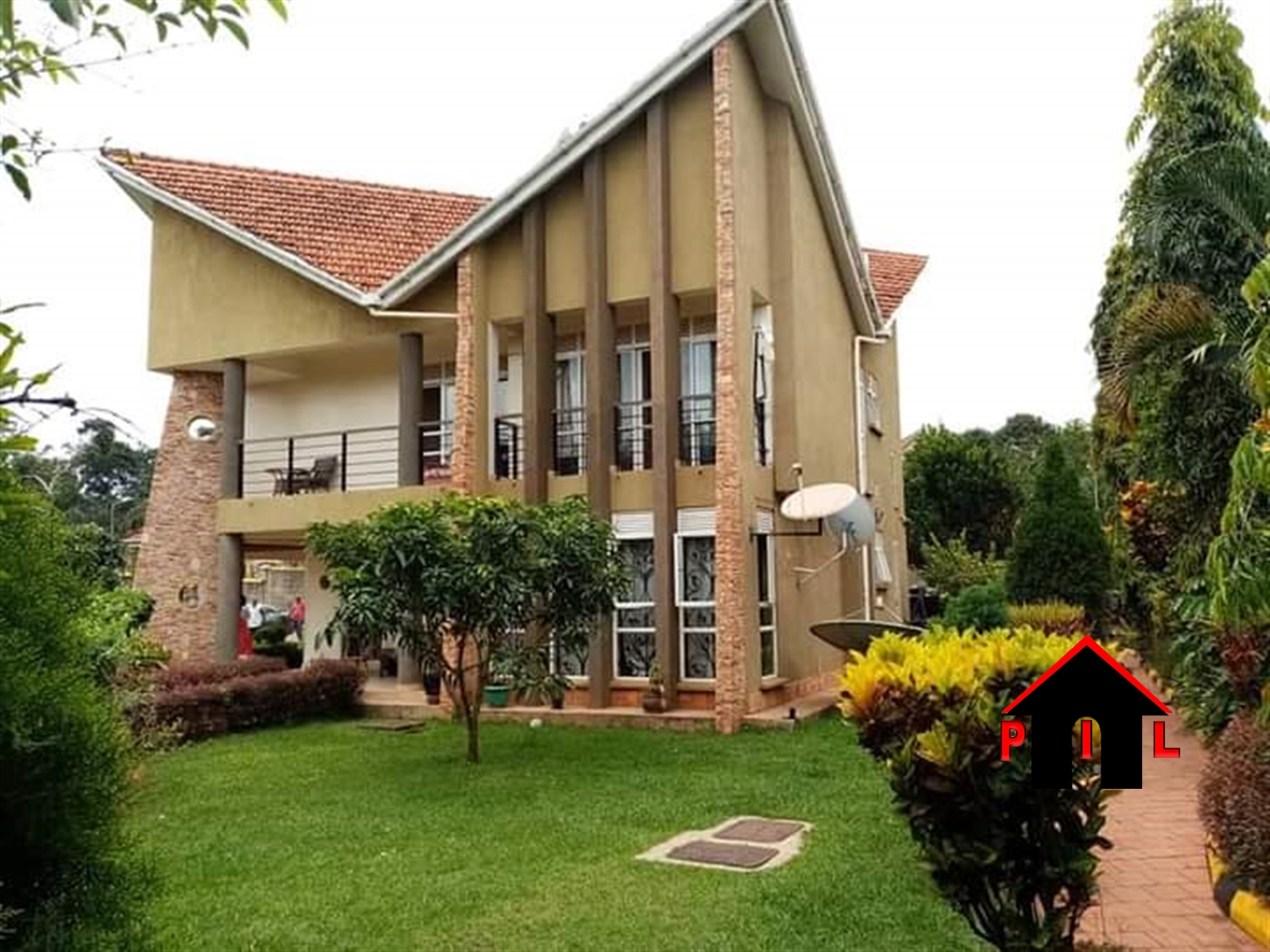 Storeyed house for sale in Lubowa Wakiso