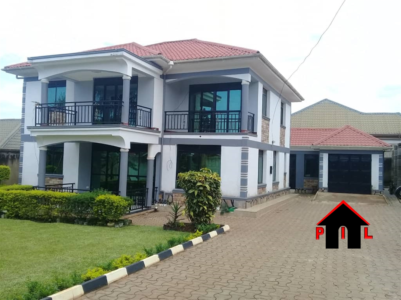 Storeyed house for sale in Kitende Wakiso