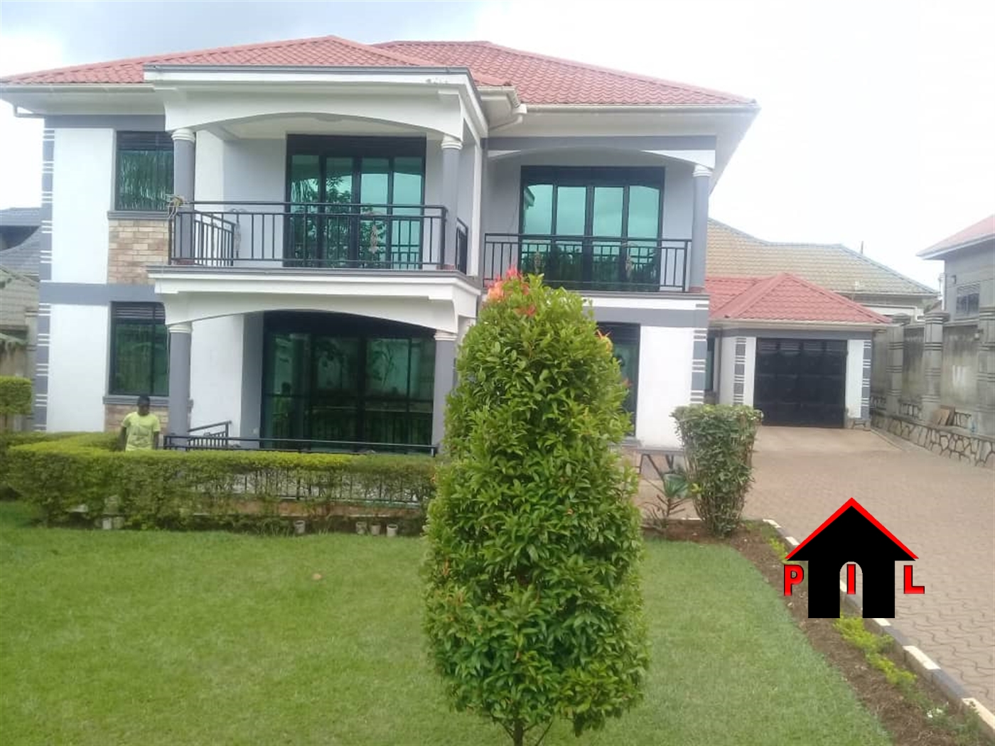 Storeyed house for sale in Kitende Wakiso