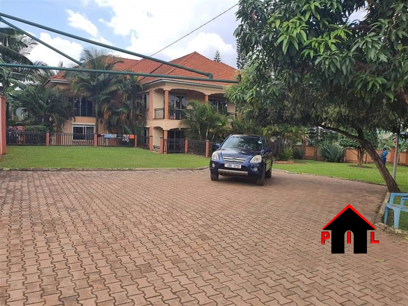 Storeyed house for sale in Kololo Kampala