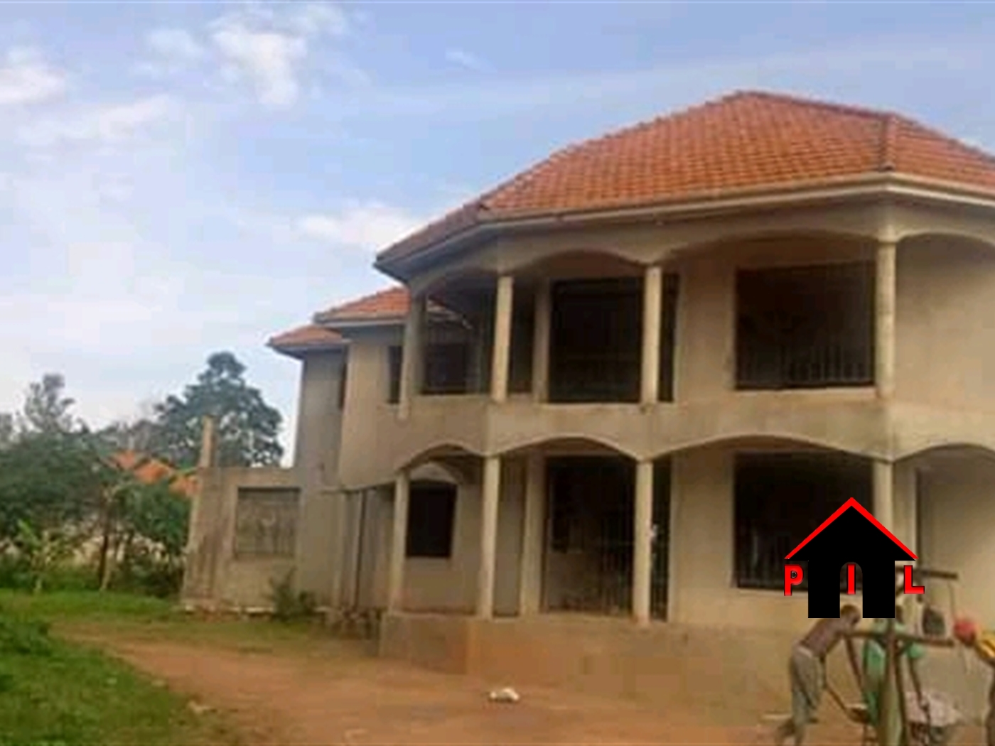Storeyed house for sale in Namugongo Wakiso