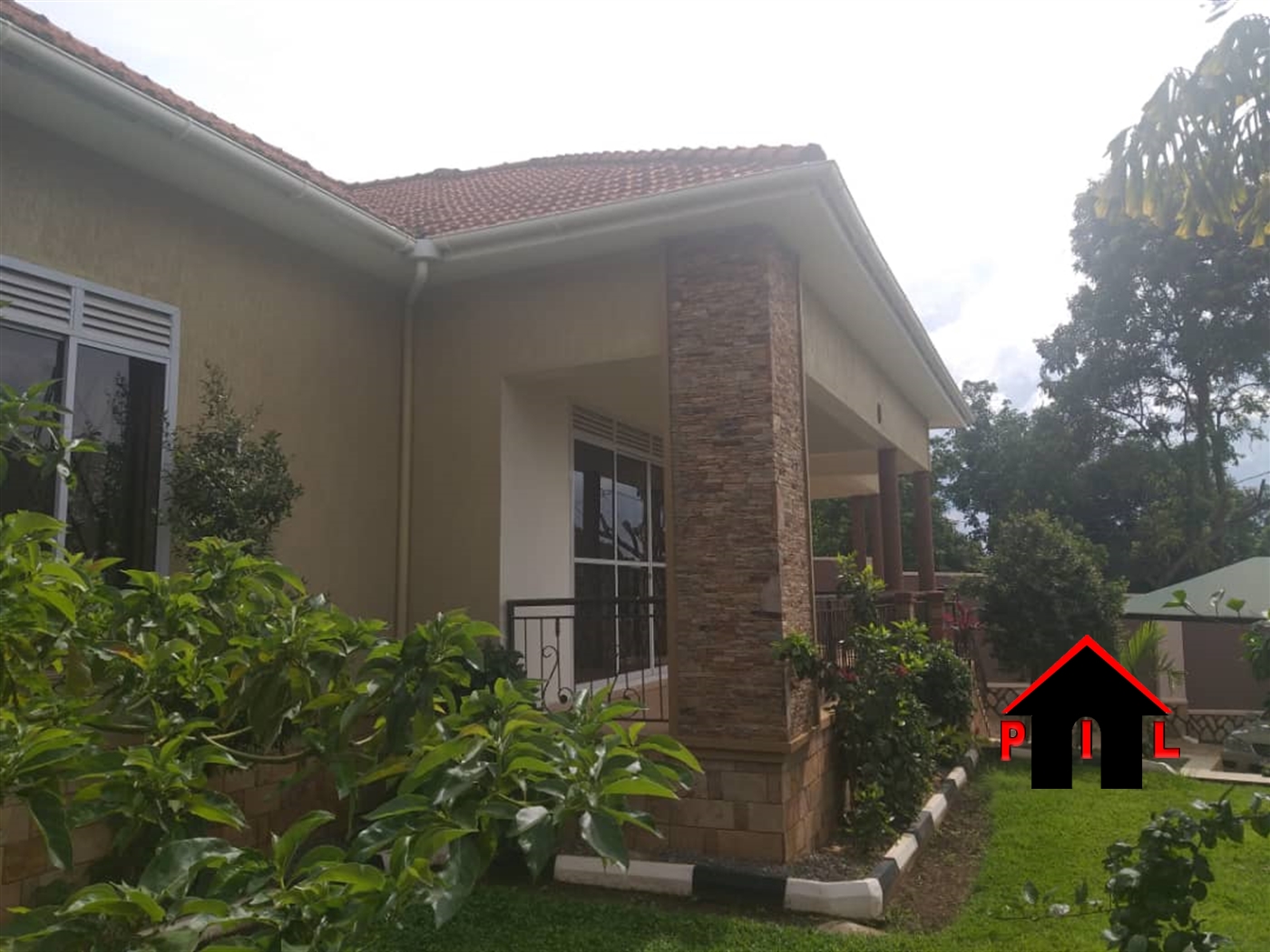 Bungalow for sale in Kira Wakiso