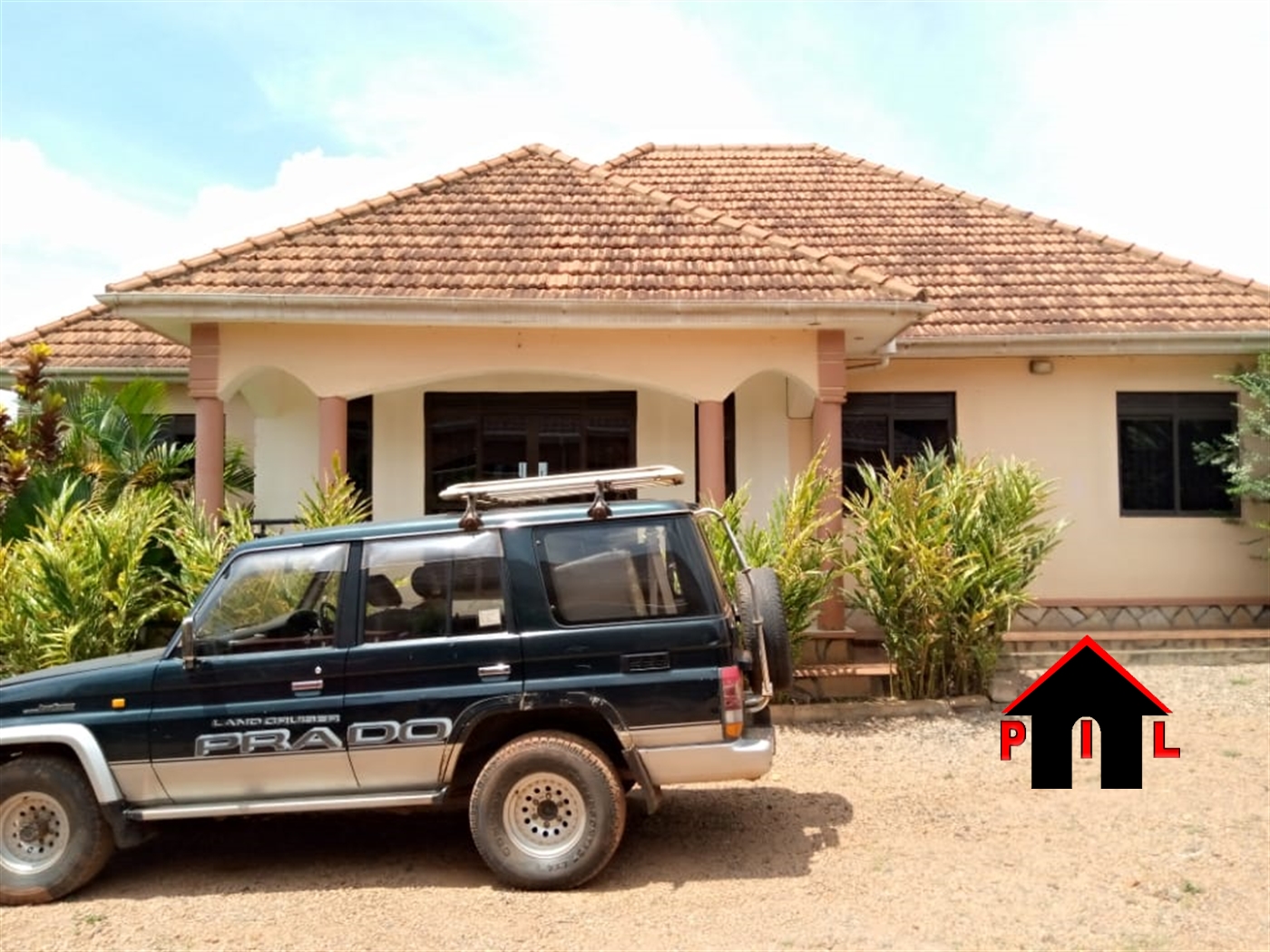 Bungalow for sale in Kungu Wakiso