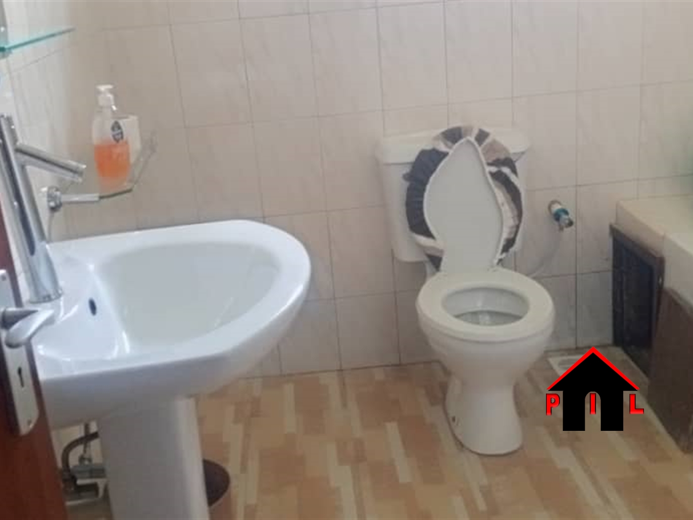 Apartment for rent in Naalya Kampala