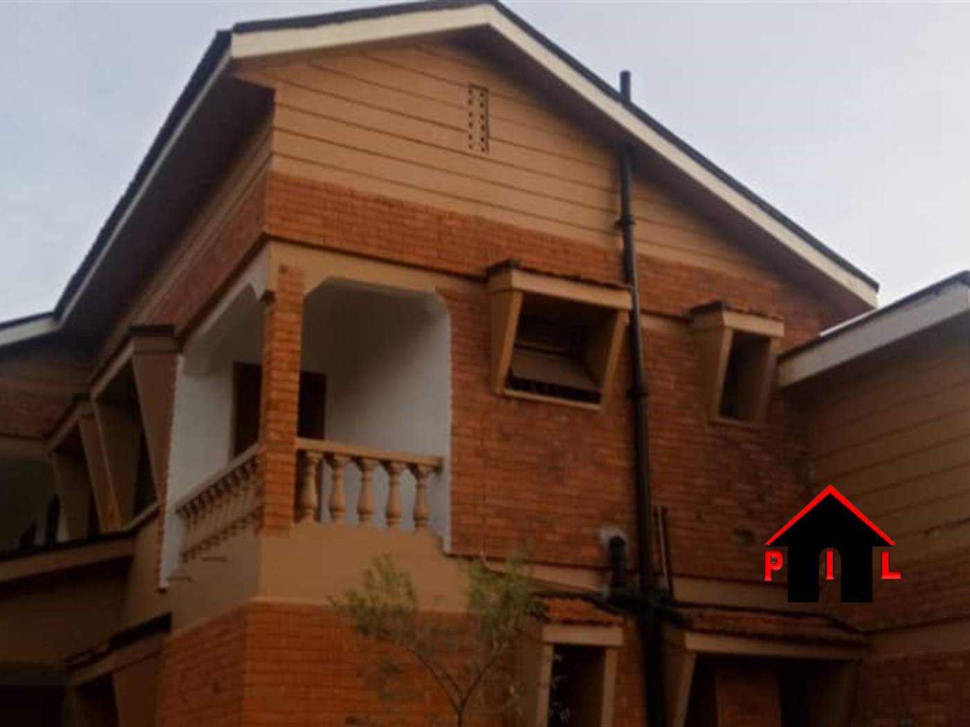 Storeyed house for rent in Bbunga Kampala