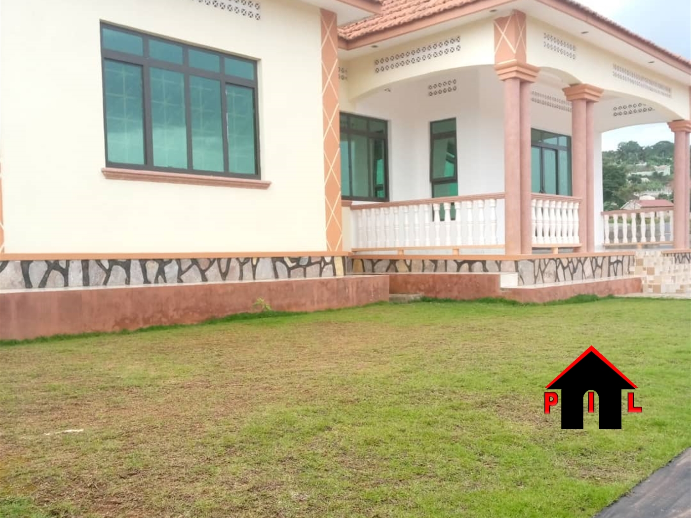 Bungalow for sale in Bwebajja Wakiso