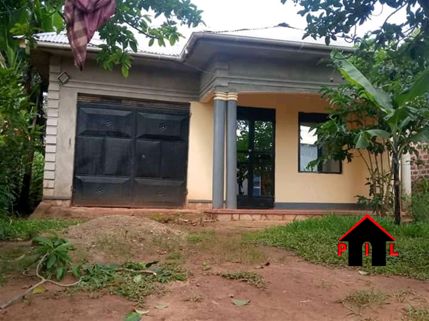 Bungalow for sale in Nakweelo Wakiso