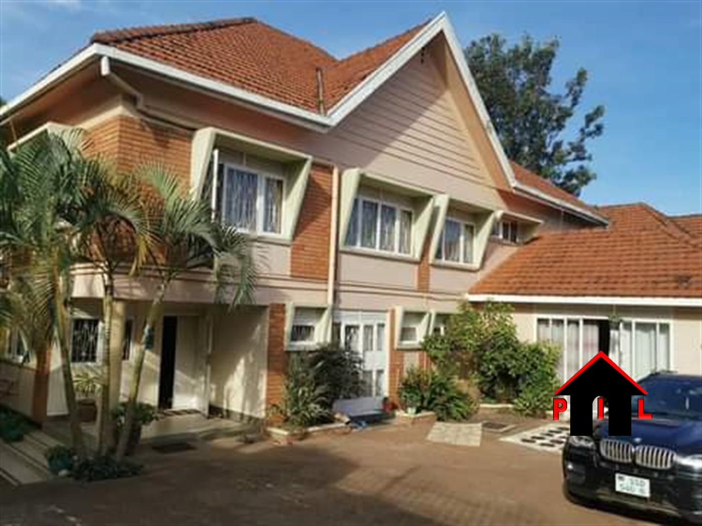 Storeyed house for sale in Muyenga Kampala