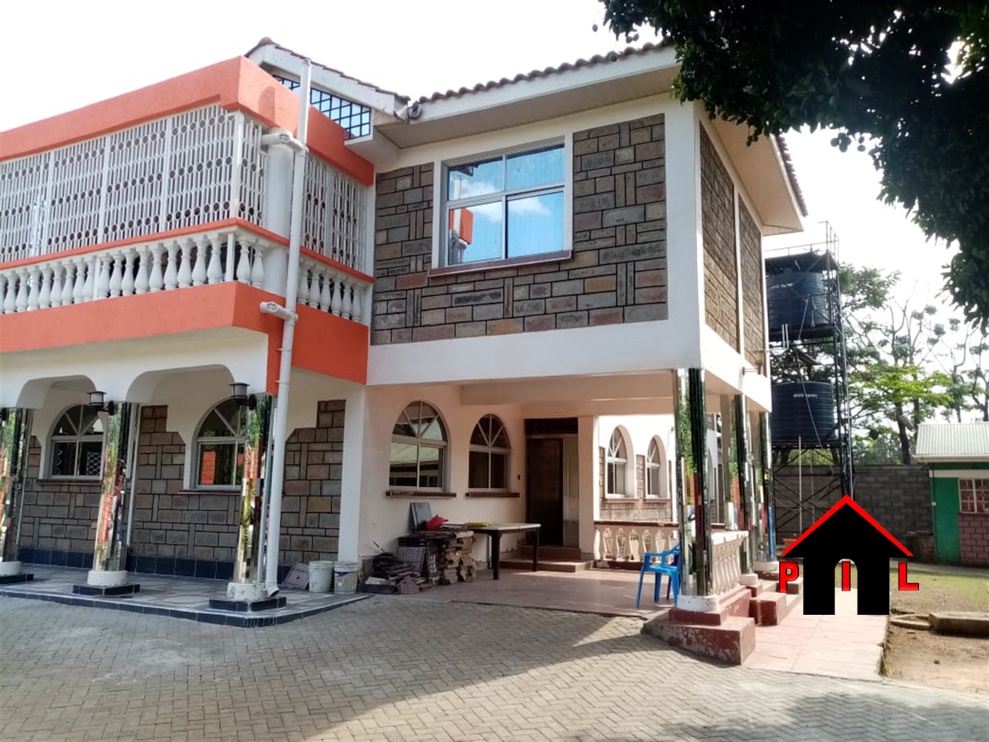 Commercial block for sale in Kisimu International