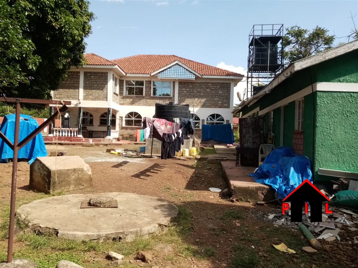 Commercial block for sale in Kisimu International