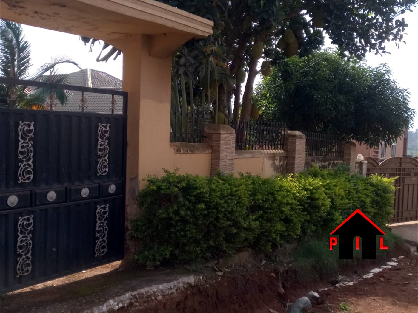 Bungalow for sale in Mbalwa Wakiso