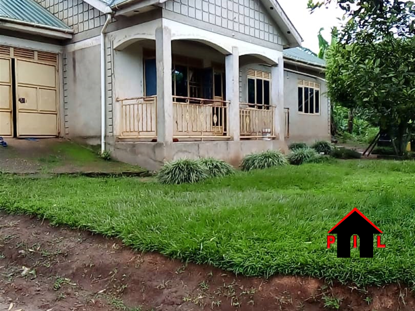 Bungalow for sale in Goma Mukono