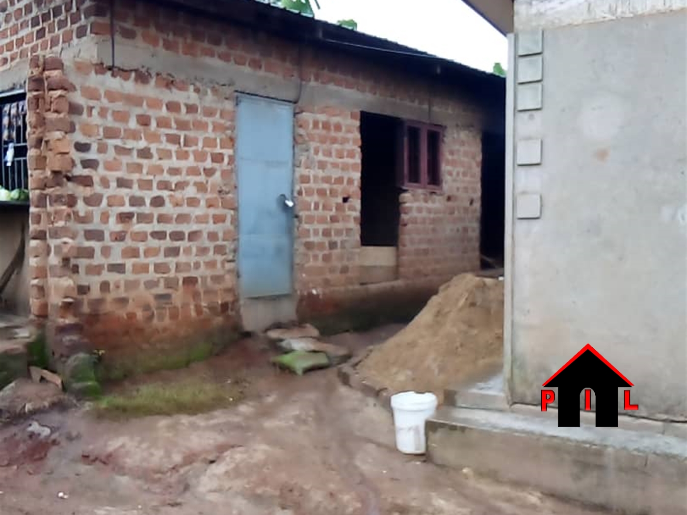 Bungalow for sale in Goma Mukono