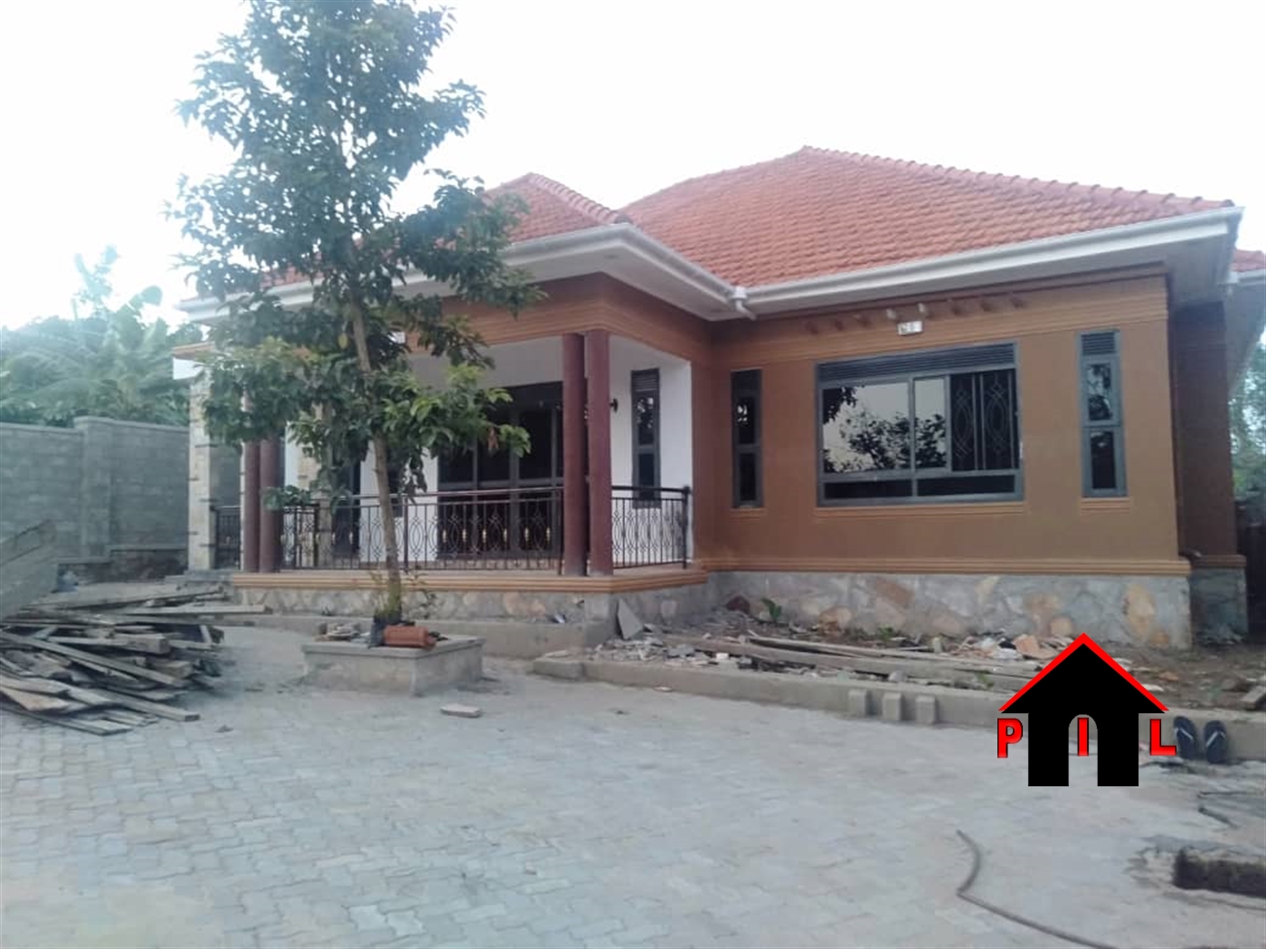 Bungalow for sale in Kitende Wakiso