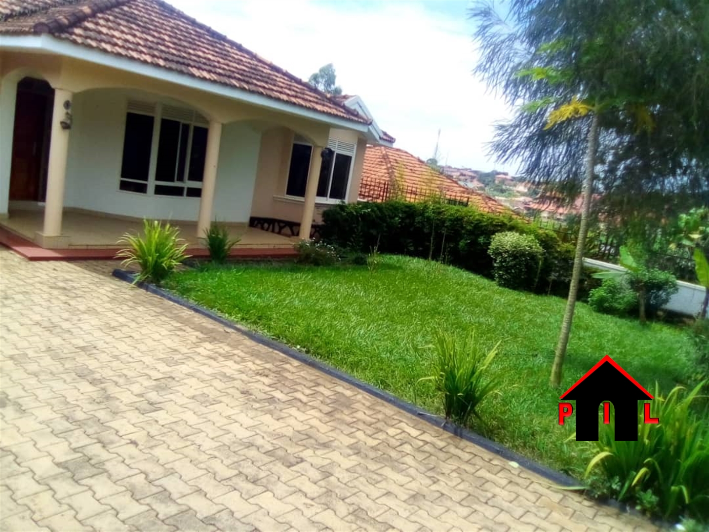 Bungalow for sale in Kyanja Kampala