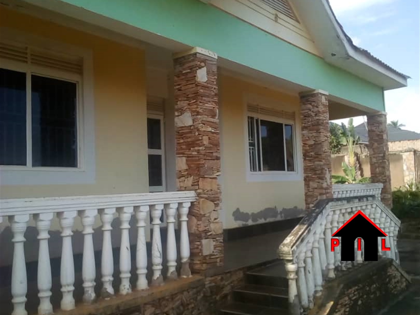 Bungalow for sale in Mutundwe Kampala