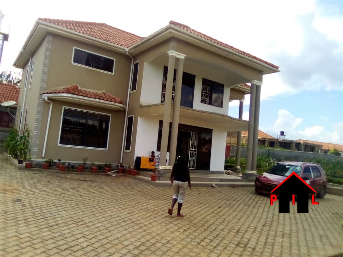 Storeyed house for sale in Sonde Wakiso