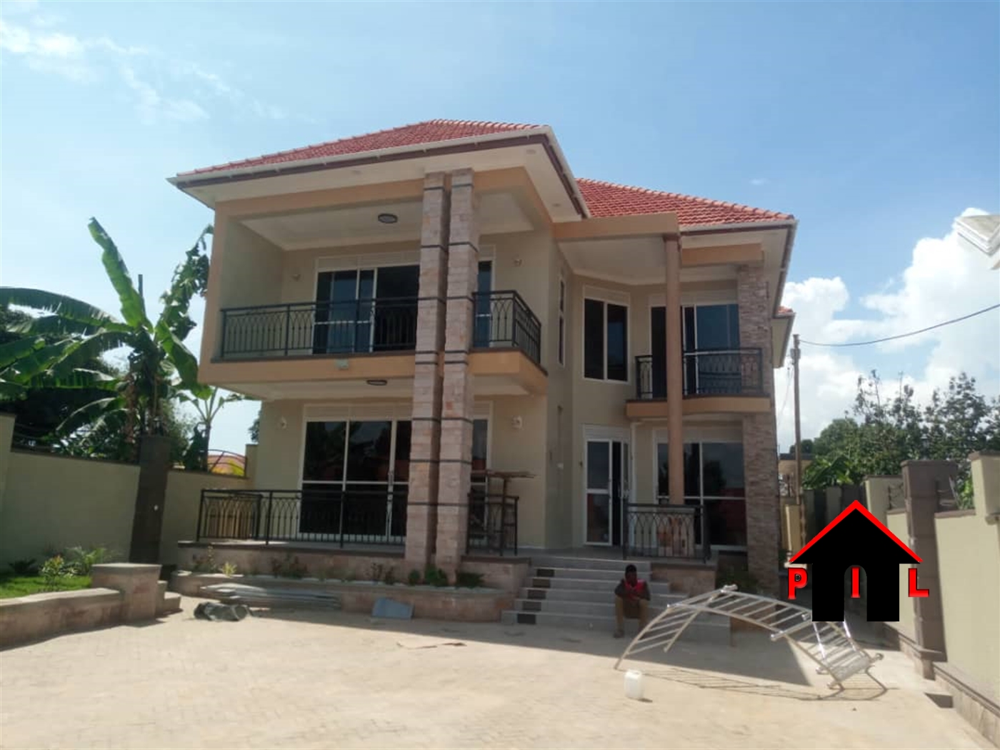 Storeyed house for sale in Munyonyo Kampala