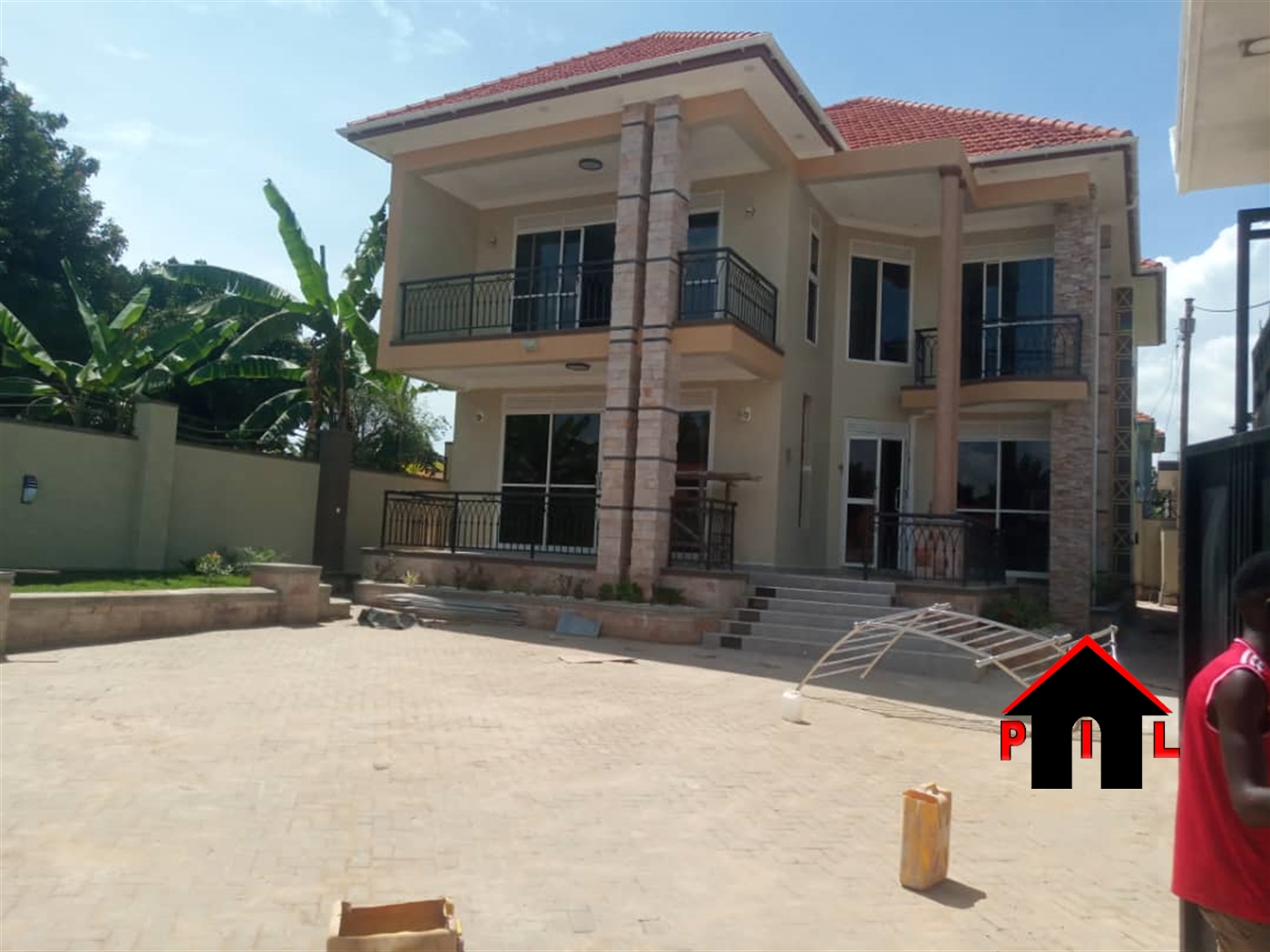 Storeyed house for sale in Munyonyo Kampala